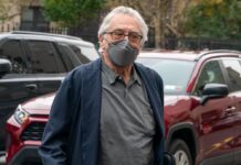 Robert De Niro am 30. Oktober auf dem Weg ins Gerichtsgebäude in New York City.