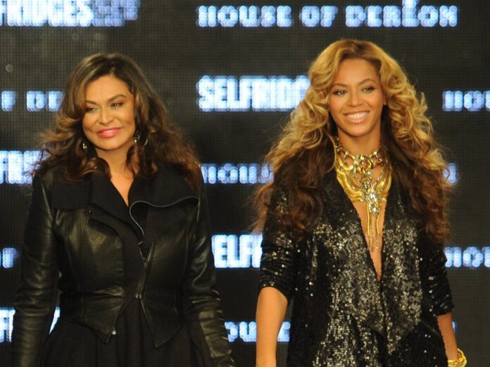 Tina Knowles mit ihrer Tochter Beyoncé Knowles