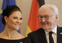 Kronprinzessin Victoria mit Bundespräsident Frank-Walter Steinmeier während ihres Berlin-Besuches am Volkstrauertag.