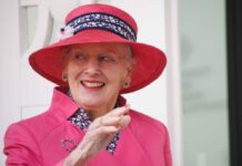 Königin Margrethe II. hat Grund zum Lachen: Im Gegensatz zum Vorjahr verbringen ihre Söhne samt Familien Weihnachten wieder mit ihr zusammen.