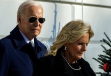 Das Präsidentenpaar Jill und Joe Biden auf dem Weg zur Gedenkfeier für Rosalynn Carter.