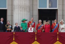 Die Familie von König Charles auf dem Balkon des Buckingham Palastes.