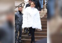Jennifer Lopez überrascht mit schrägem Outfit.