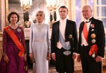 Emmanuel und Brigitte Macron beim Galadinner umgeben von Schwedens Königin Silvia und König Carl Gustaf.