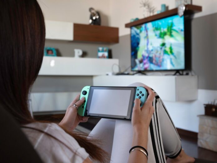 Mit der Switch können Spielerinnen und Spieler am TV oder in der Hand zocken.