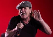 AC/DC um Sänger Brian Johnson geben schon jetzt eine Zugabe.