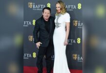Michael J. Fox lief mit Ehefrau Tracy Pollan über den roten Teppich der BAFTAs 2024.