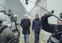 "Tatort: Das Wunderkind" mit Miroslav Nemec (l.) als Kriminalhauptkommissar Ivo Batic und Felix Hellmann als Gefängniswärter Stefan Claussen wurde in einem echten Gefängnis gedreht.