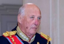 Erleichterung in Norwegen: König Harald V. ist nach seinem Krankenhaus-Aufenthalt in Malaysia wieder in der Heimat.