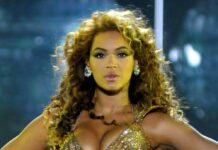 Beyoncé hat es zurück an die Spitze der Album-Charts geschafft.