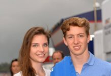 David Schumacher ist total glücklich mit Vivien Keszthelyi.