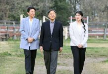 Die japanische Kaiserfamilie entert Social Media: Kaiser Naruhito mit seiner Ehefrau
