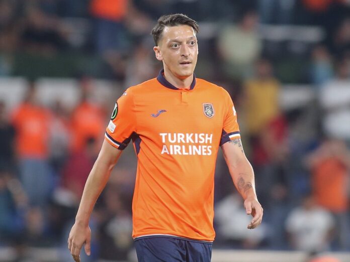 So sieht Mesut Özil mittlerweile nicht mehr aus.