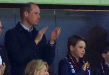 Prinz William und Prinz George beim Spiel von Aston Villa.