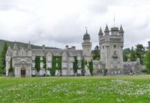 Erstmals dürfen Besucherinnen und Besucher auch in das Schloss Balmoral - nicht nur in den Park.